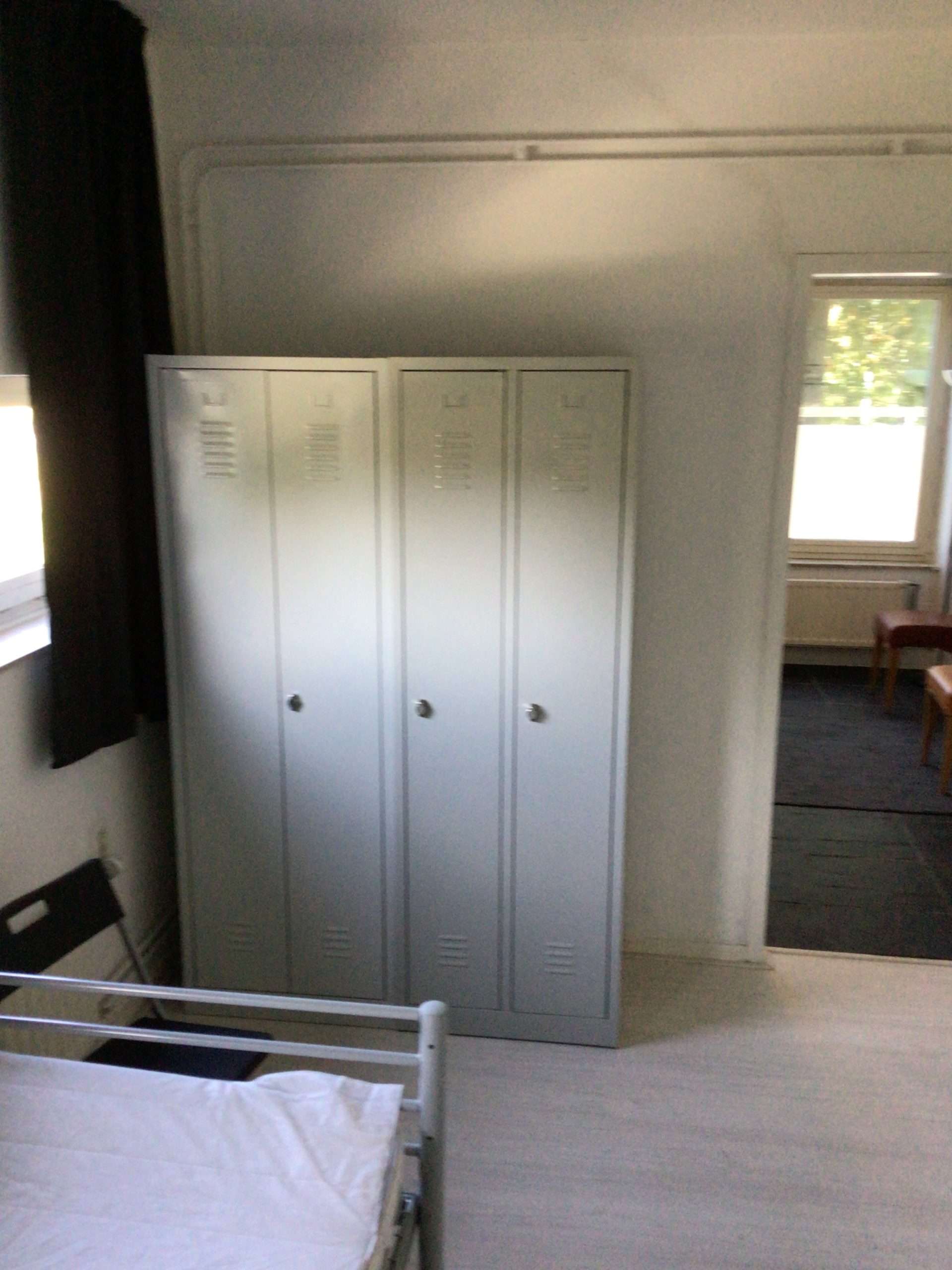 189 (8)